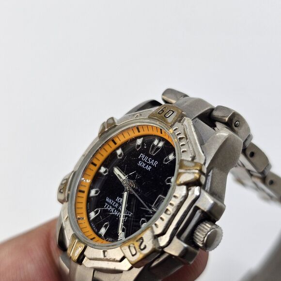 VTG Pulsar Watch Women 32MM Black Dial Date Titanium Bracelet Band 5.5\